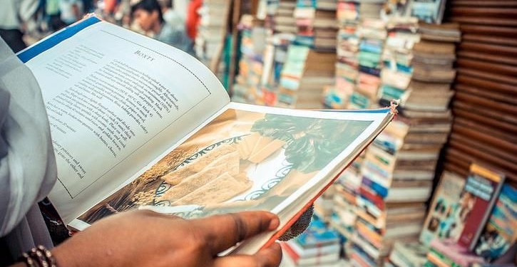 Daryaganj Old book Market- A PARADISE FOR BOOK LOVERS