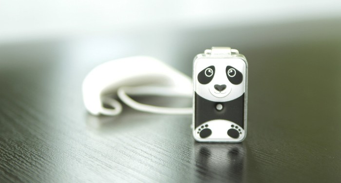 The world's first tiny wearable HD camera